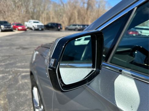 Certified 2025 Cadillac XT6 Premium Luxury image 26