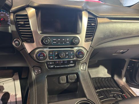 Used 2019 Chevrolet Suburban LT AWD/4WD image 20