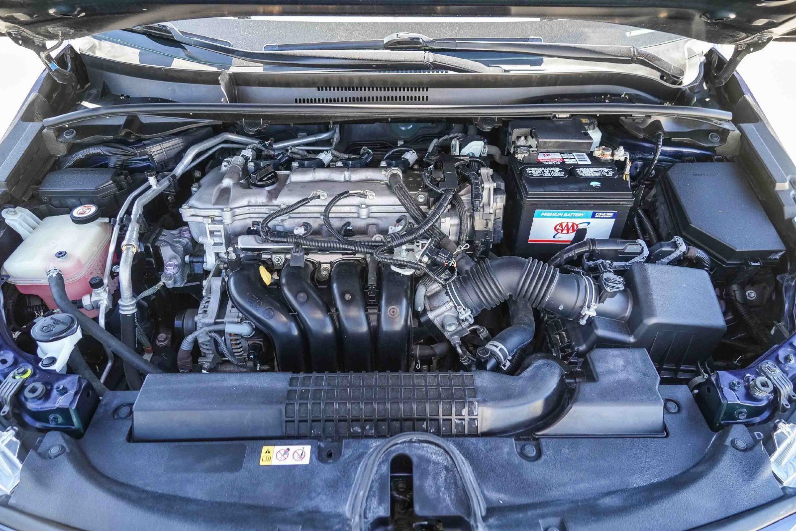 Used 2020 Toyota Corolla LE FWD image 27