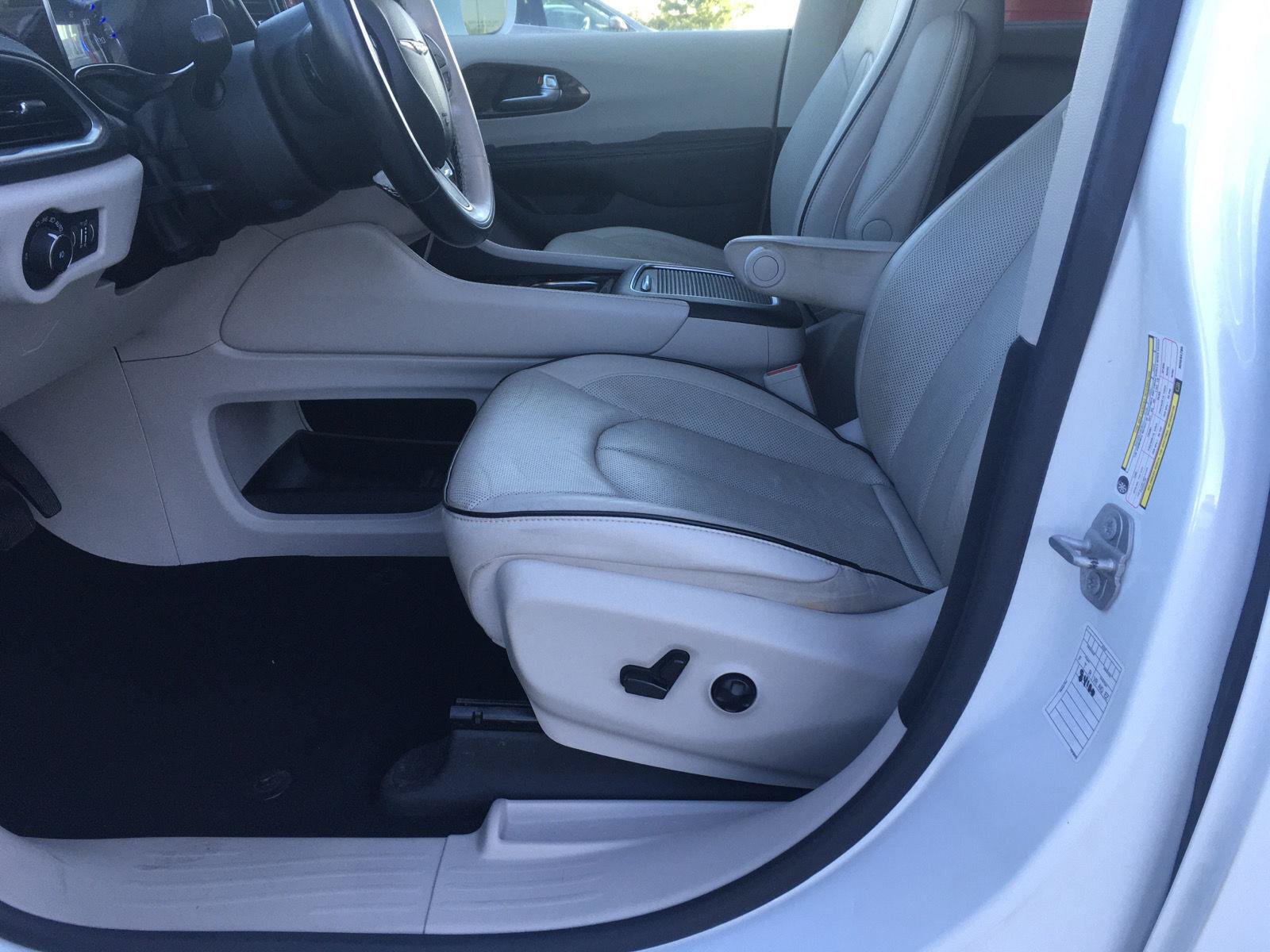 Used 2021 Chrysler Pacifica Limited w/ Premium & Safety Sphere Group AWD/4WD image 26