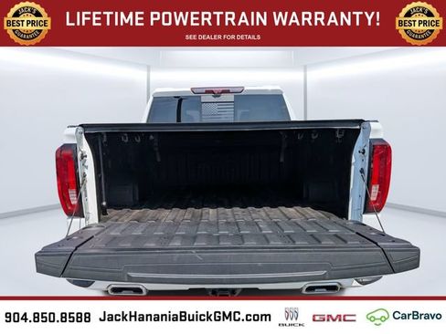 Used 2024 GMC Sierra 1500 AT4 w/ Technology Package AWD/4WD image 12