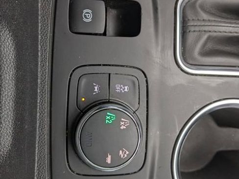 Used 2019 Chevrolet Traverse Premier w/ Redline Edition image 31