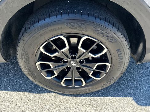 Used 2024 Hyundai Santa Cruz SEL image 12