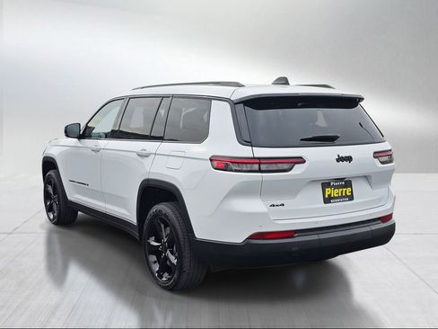New 2025 Jeep Grand Cherokee L Altitude image 4