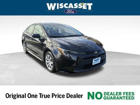Used 2023 Toyota Corolla LE image 1