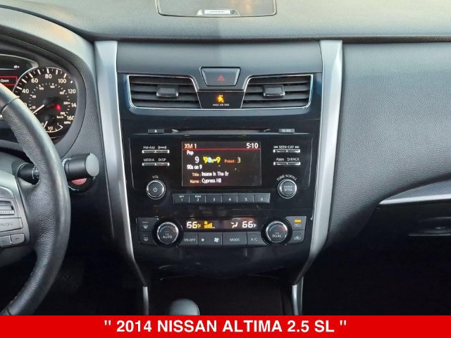 Used 2014 Nissan Altima 2.5 SL w/ Moonroof Package FWD image 30