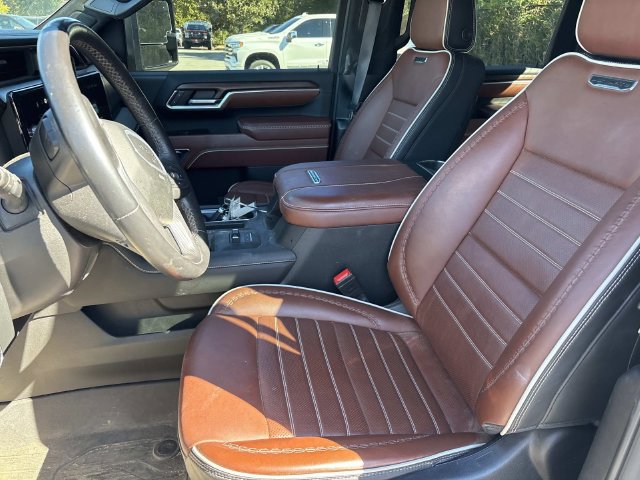 Used 2024 GMC Sierra 2500 Denali Ultimate AWD/4WD image 12