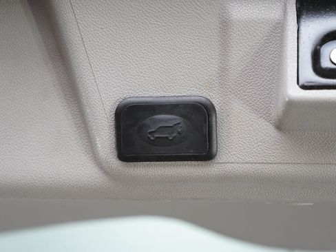 Used 2015 Buick Enclave Leather AWD/4WD image 18