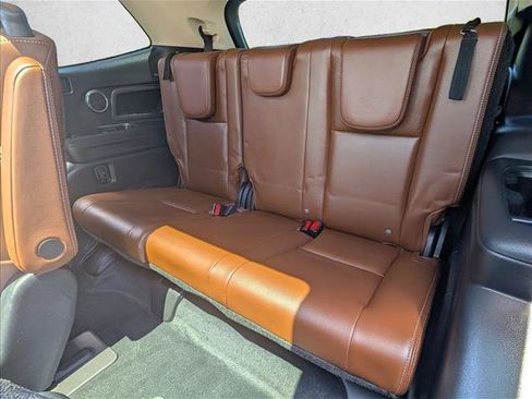 Used 2023 Subaru Ascent Touring AWD/4WD image 21