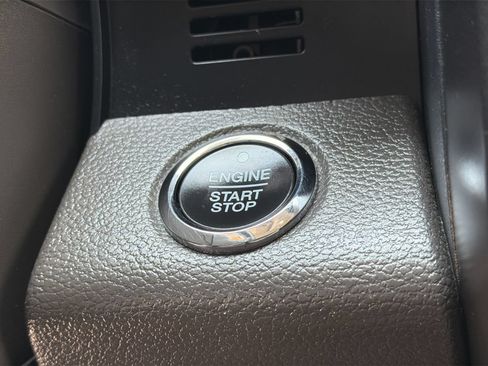 Used 2020 Ford Expedition Limited AWD/4WD image 33