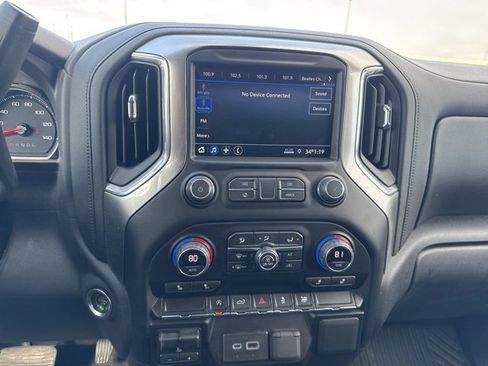 Used 2021 Chevrolet Silverado 1500 LT image 12