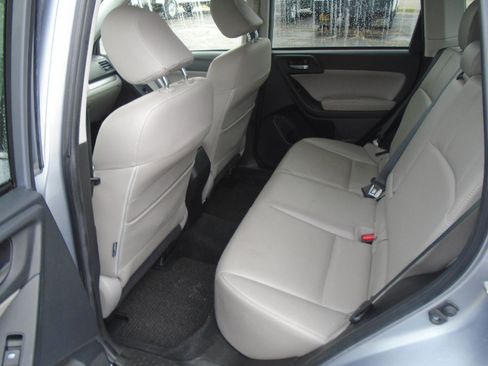 Used 2015 Subaru Forester 2.5i Limited image 11