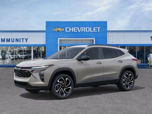 New 2026 Chevrolet Trax RS w/ Driver Confidence Package image 2