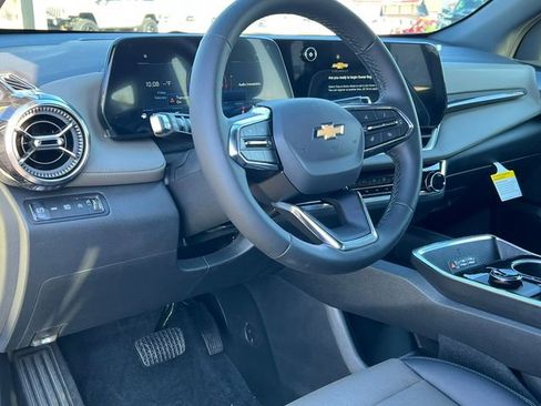 New 2026 Chevrolet Equinox LT w/ Convenience Package II image 14