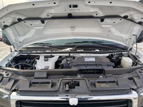New 2025 GMC Savana 3500 Extended w/ Power Convenience Package RWD image 28