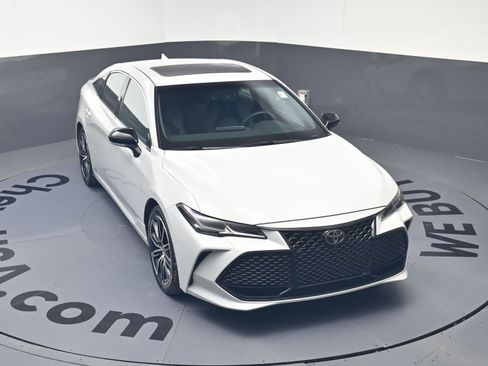 Used 2022 Toyota Avalon Touring w/ Advanced Safety Package image 33