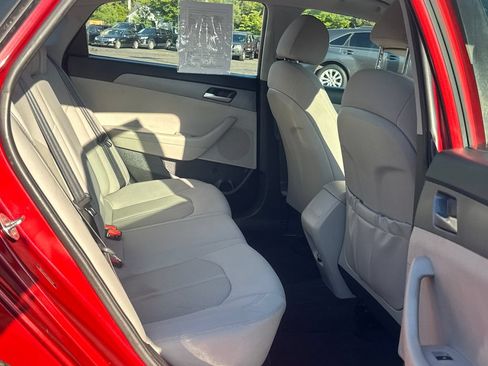 Used 2018 Hyundai Sonata SE FWD image 23
