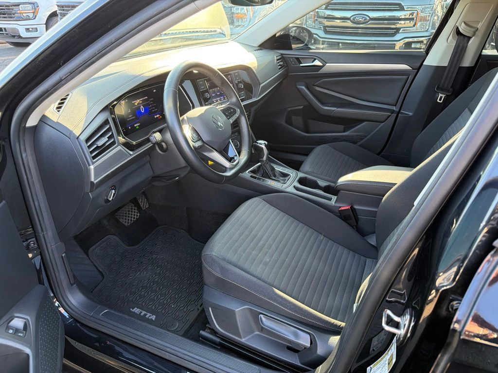 Used 2024 Volkswagen Jetta S FWD image 11