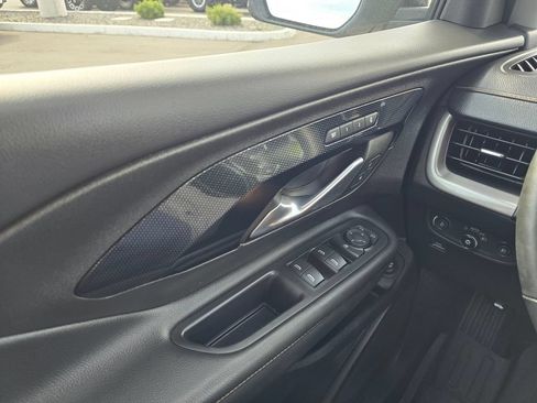 Used 2024 GMC Terrain AT4 w/ LPO, Floor Liner Package AWD/4WD image 30