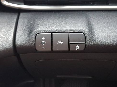 Used 2023 Hyundai Elantra SEL FWD image 23