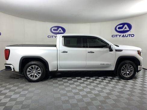 Used 2021 GMC Sierra 1500 Denali w/ Driver Alert Package II AWD/4WD image 2