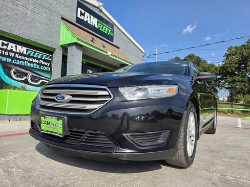 Used 2013 Ford Taurus SE FWD image 2