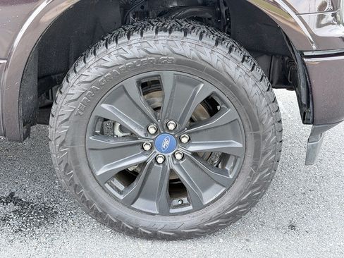 Used 2019 Ford F150 XLT w/ Equipment Group 302A Luxury AWD/4WD image 16