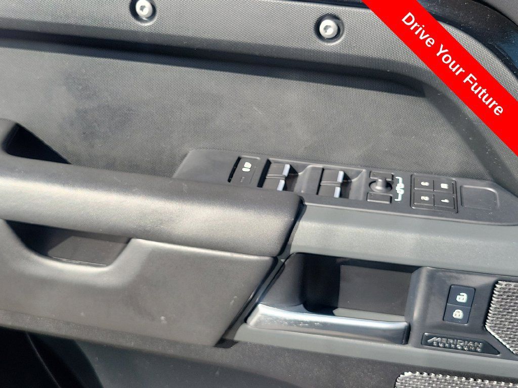 Used 2023 Land Rover Defender 110 X AWD/4WD image 18