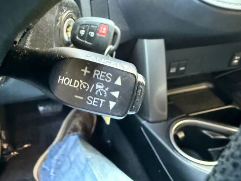 Used 2017 Toyota RAV4 LE image 14