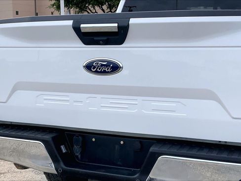 Used 2019 Ford F150 XLT w/ Equipment Group 302A Luxury AWD/4WD image 10
