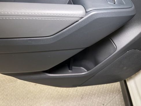 Certified 2025 Subaru Crosstrek 2.0i Premium image 52