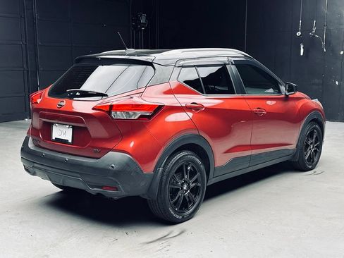 Used 2020 Nissan Kicks SV FWD image 7