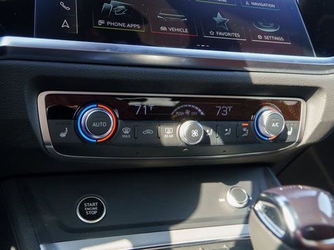 Certified 2025 Audi Q3 2.0T Premium Plus w/ Premium Plus Package image 26