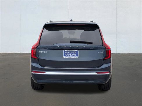 New 2026 Volvo XC90 T8 Ultra w/ Protection Package Premier AWD/4WD image 4