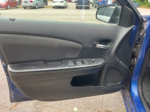 Used 2013 Dodge Avenger SE FWD image 14