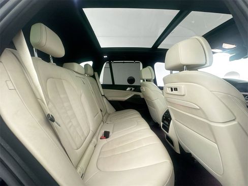 Used 2020 BMW X5 xDrive40i w/ M Sport Package image 27