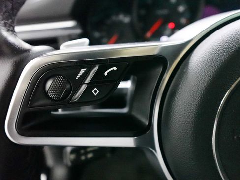 Used 2019 Porsche Macan AWD/4WD image 19