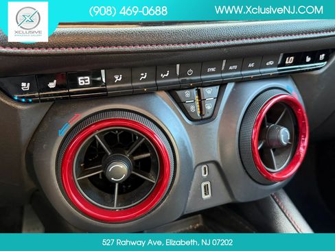 Used 2022 Chevrolet Blazer RS w/ Enhanced Convenience Package AWD/4WD image 19