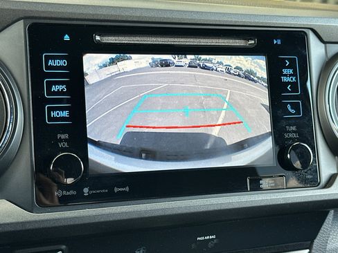 Certified 2019 Toyota Tacoma TRD Sport w/ Technology Package AWD/4WD image 18