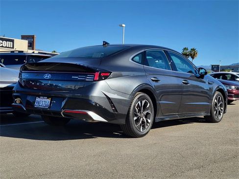 Used 2024 Hyundai Sonata SEL image 2