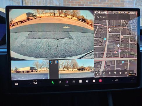 Used 2022 Tesla Model X image 40