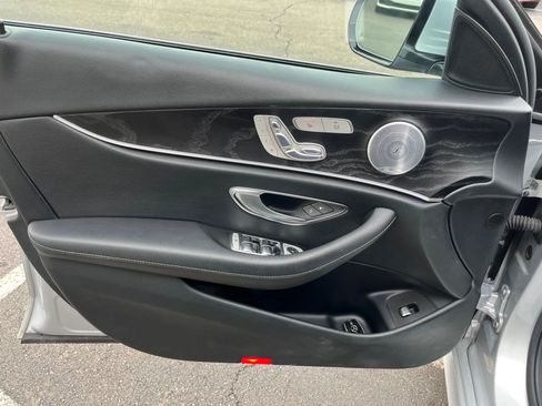 Used 2017 Mercedes-Benz E 300 4MATIC image 37