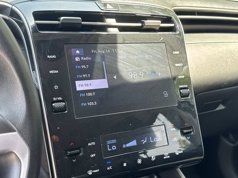 Used 2024 Hyundai Tucson SEL FWD image 19
