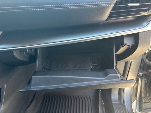 Used 2022 Nissan Rogue SV image 56