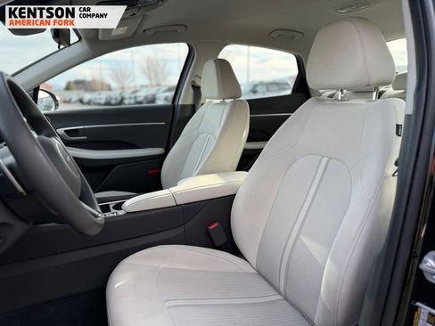 Used 2025 Hyundai Sonata SEL FWD image 32
