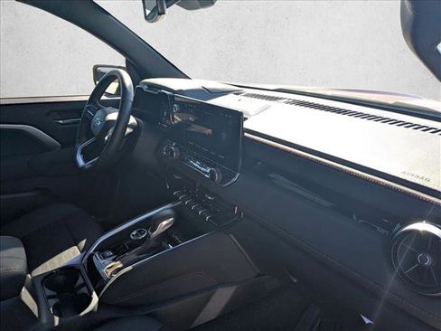 Used 2024 Chevrolet Colorado Z71 w/ Z71 Convenience Package 2 image 20