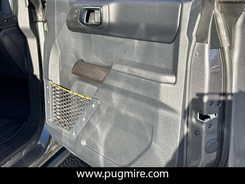 Used 2024 Ford Bronco Badlands image 14