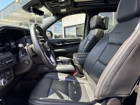 Used 2024 GMC Yukon Denali w/ Denali Reserve Package AWD/4WD image 37