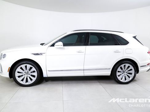 Used 2021 Bentley Bentayga Plug-In Hybrid AWD/4WD image 5