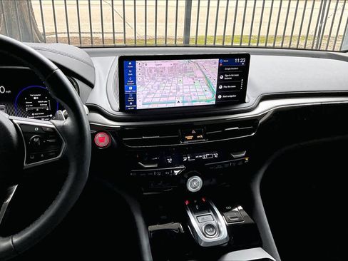 Used 2025 Acura MDX FWD w/ Technology Package image 6